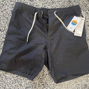 NWT Vuori men’s Riptop Shorts